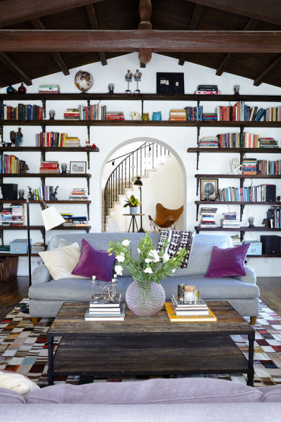 buecherregale-inspiration-ideen-bookshelf-wohnzimmer-buecherwand-decohome.de_