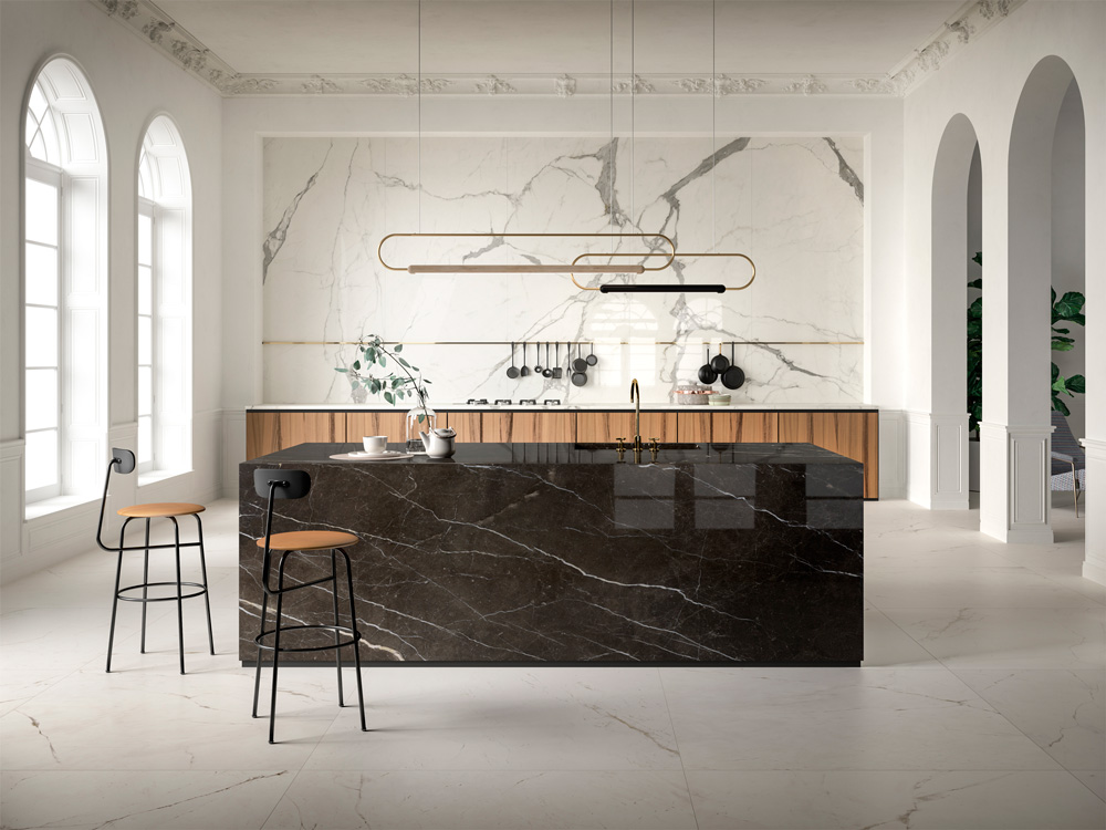 kuechen-trends-cotto-deste-vanity-bianco-statuario-decohome.deglossy_wall_bianco-luce-touch_floor_dark-brown-glossy-kitchen-kopie