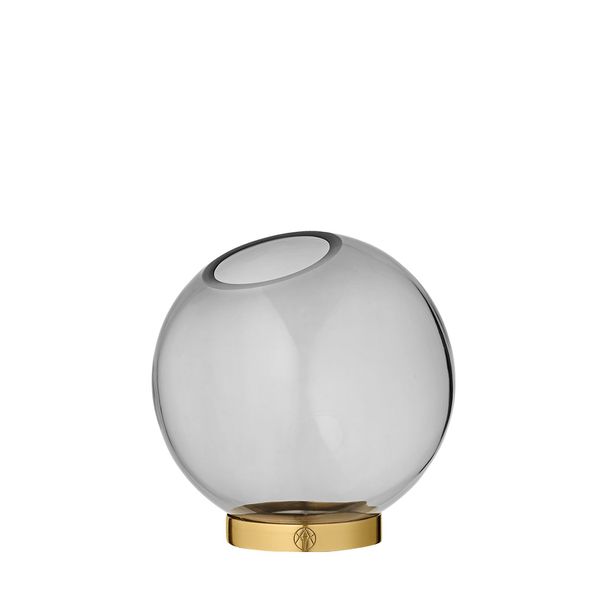 chalet-chic-looks-key-pieces-modern-decohome.de-vase-aytm