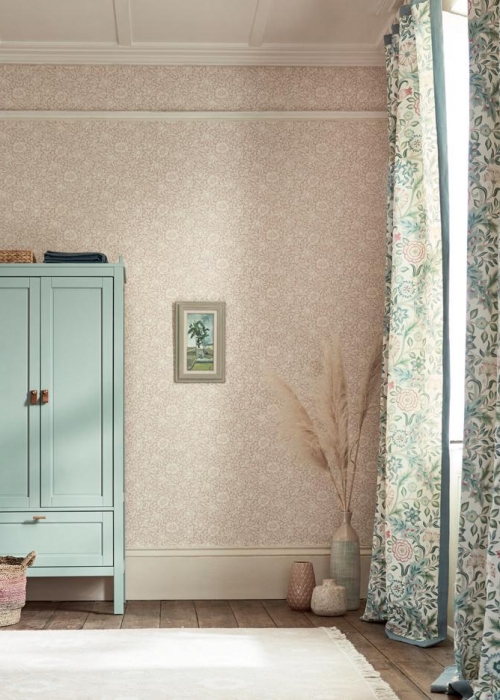 wandgestaltung-rosa-wand-streichen-morrisandco-melsetter-decohome.de-1