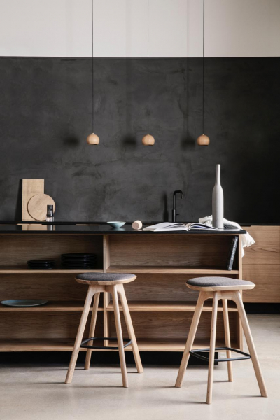 wandgestaltung-schwarz-wand-schwarz-streichen-kueche-brueder-krueger-decohome.de_