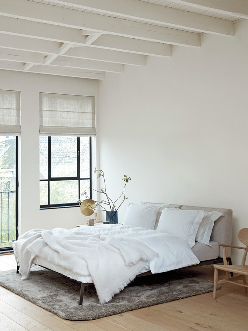 wandgestaltung-weiss-farbe-tipps-schlafzimmer-decohome.de-flexform-project-frankly-amsterdam_photo-kasia-gatkowska2