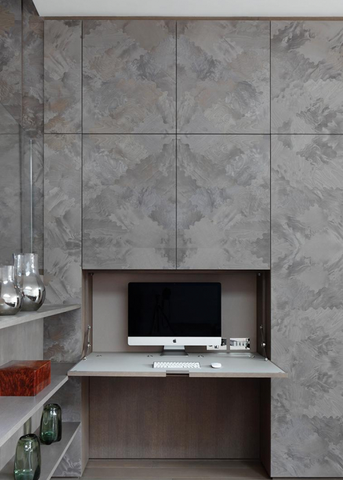 home-office-einrichten-schrankwand-decohome.de-schreibtisch-mwai_cheyneplacehouse_photography_alexanderjames