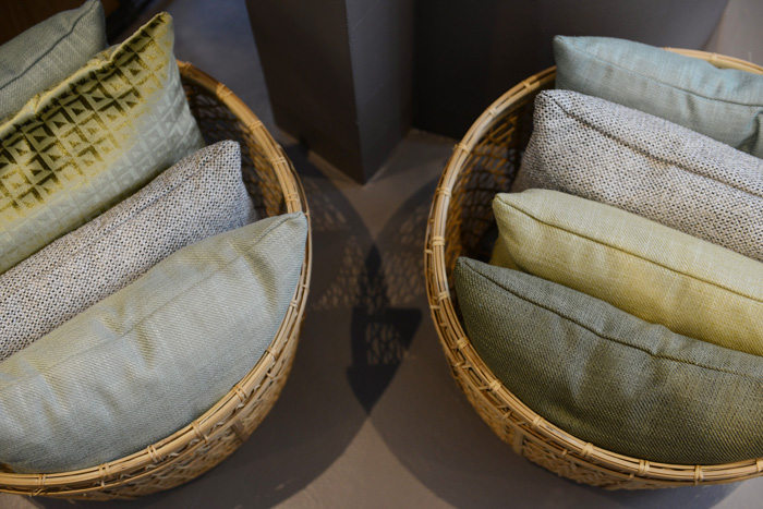 kobe-interior-fabrics-kissen-korb