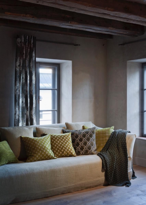 muenchner-stoff-fruehling-2020-msf-trends-decohomede-20200309fine_frida_24_print-441820200310fine_-plaid-dandy_01-14719