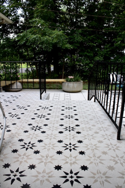 balkonboden-terassenboden-gestalten-decohome.de-ideen-beton-bemalen-relativerenovations