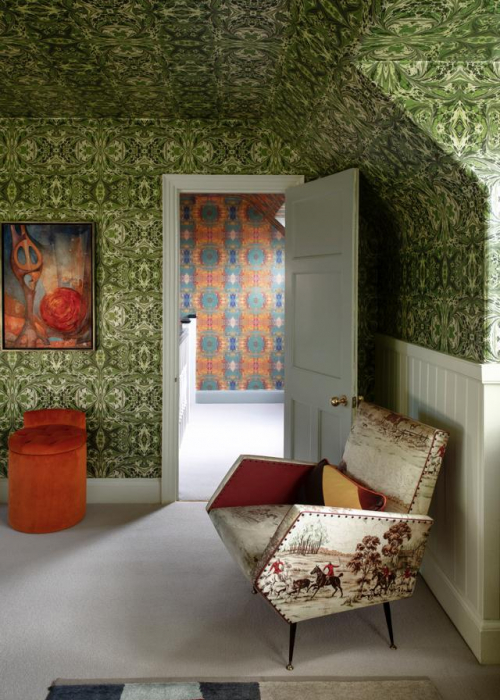 susi-bellamy-wohngeschichte-homestory-designerin-decohome-paul-raeside-tapezierte-decke