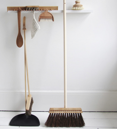 putz-tipps-saubermachen-decohome.de-iris-hantverk-besen