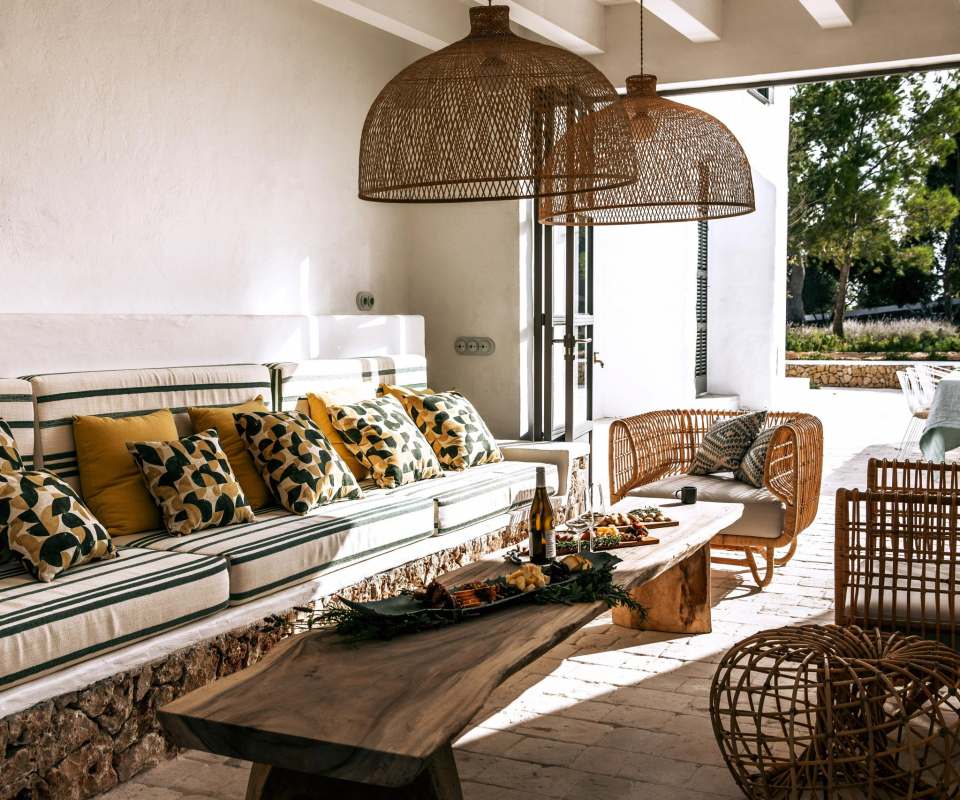 ferienhaus-auf-menorca-es-bec-d-aguila-decohomede-patio