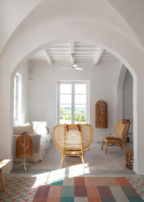 ferienhaus-auf-menorca-es-bec-d-aguila-decohomede-wohnzimmer