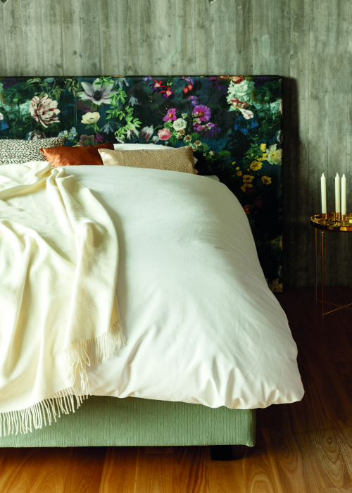 hohem-kopfteil-textiles-betthaupt-trends-decohome-201704192001_cf_boxspring_07_star2_frontchristian_fischbacher8366