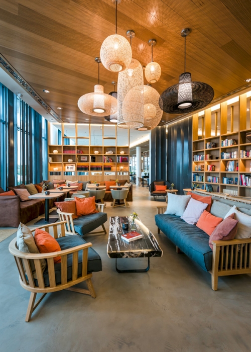 weihnachten-dekoration-wohnen-deco-home-5-20-seezeitlodge-hotel-spa_bibliothek-guenter-standl