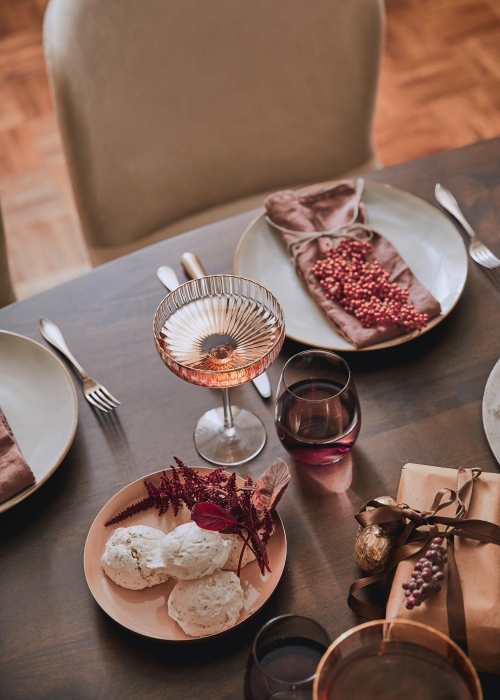 tischdeko-festtage-weihnachten-silvester-decohome.de-geschirr-westwingnow