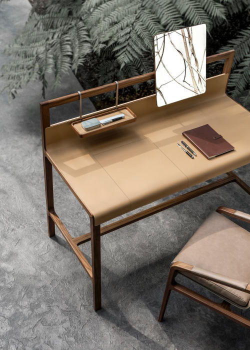 home-office-platzsparende-ideen-decohome.de-schreibtisch-leder-scribe