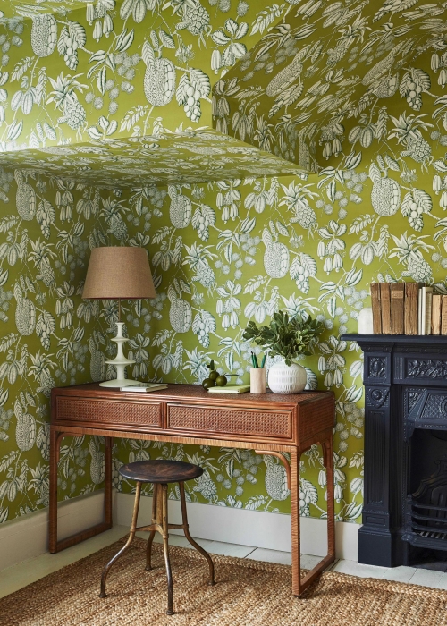 trendfarben2021-decohome.de-gruen-deckengestaltung-tapezierte-decke-manuelcanovas