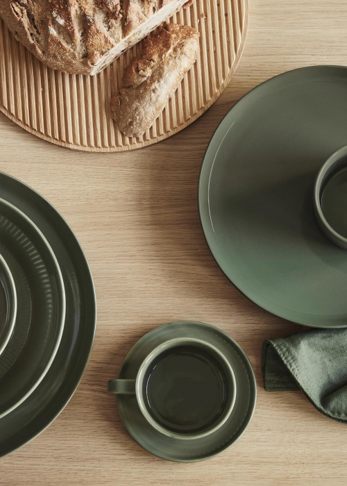 trendfarben2021-decohome.de-gruen-geschirr-marc-o-polo
