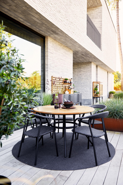 balkonboden-terassenboden-gestalten-decohome.de-ideen-teppich-caneline