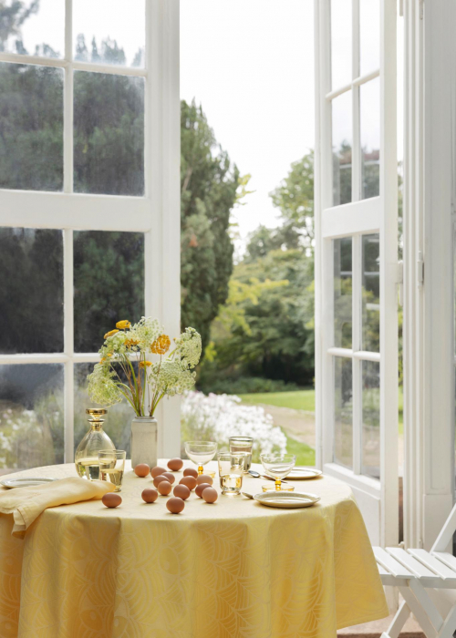 osterdeko-tischdeko-ostern-blumen-decohome-georg-jensen-damask