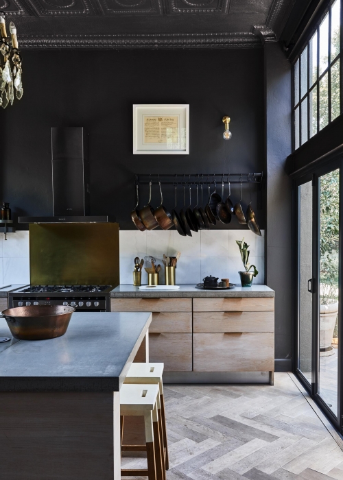 schwarze-waende-wohnen-suedafrike-anli-jones-christian-van-der-walt-dechome-20190114bureaux_house_vd_walt_92279