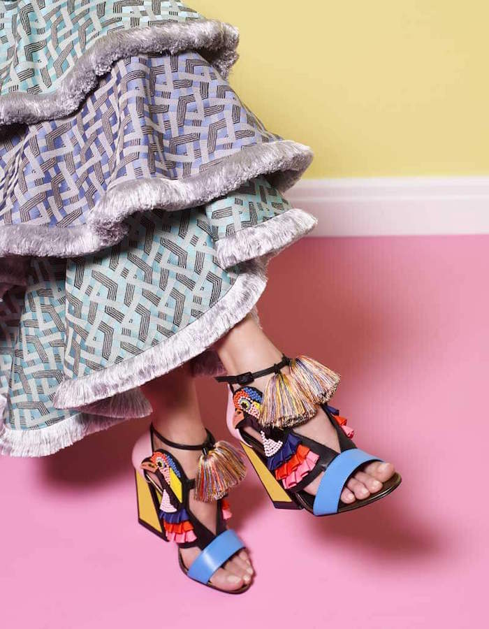 Fashion meets fabrics: So stylish ergänzen sich extravagante Schuhe und Stoffe
