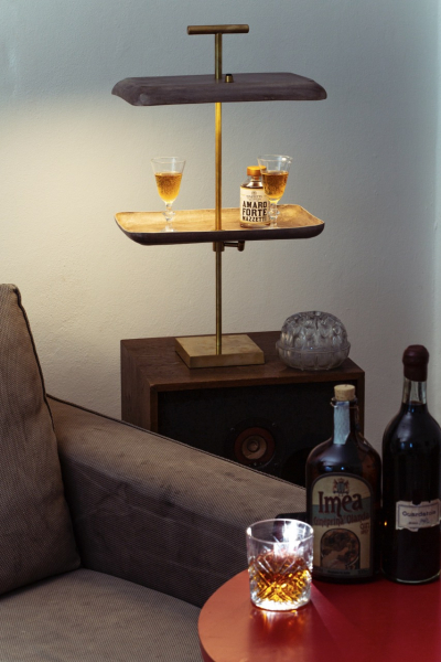 Bar Bronzetto Armor Trick wireless table lamp amb decohome.de