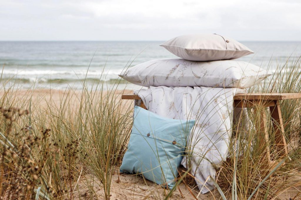 Inspiriert von Sand und Meer: Die neue Bettwäsche-Kollektion „Pure“ von Curt Bauer