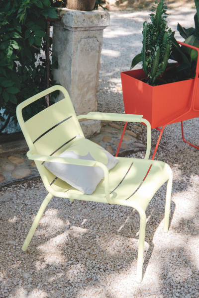 desigklassiker fuer draussen decohome.de armlehnstuhl Fermob luxembourg