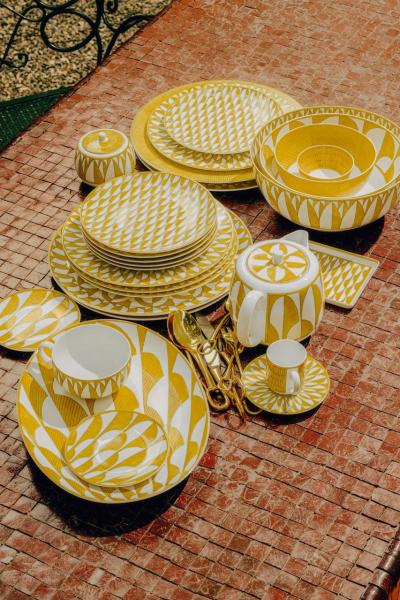 Buntes Geschirr Teller Tischdeko decohome.de HERMES SOLEIL ©Maxime Verret RVB 01