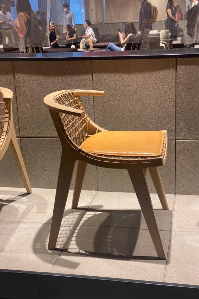 salone del mobile 2022 knoll international stuhl geflecht leder decohome.de 1
