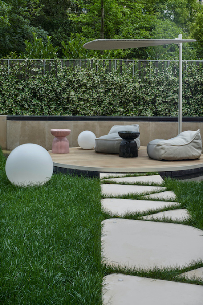 designmesse maison objet paris 2022 maison dada tabouret du roy rose noir bild derryck menere decohome.de