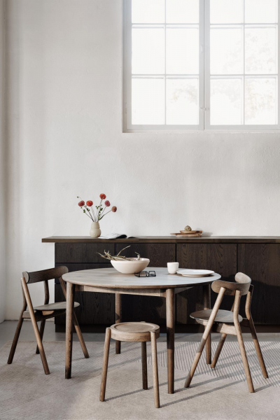 Holzstuehle Trendtwatch Northern Expand dining table 120 decohome.de