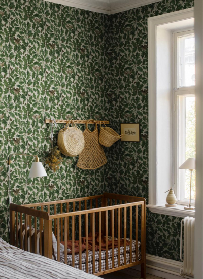 wandgestaltung tapete babybett decohome.de Borastapeter InTheOak