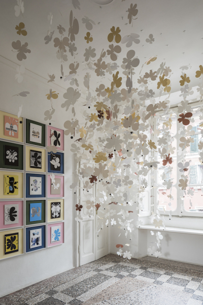 2 Gallery 1 Cloud of laser cut miniature butterflies. Photography Maxime Galati Fourcade 1 decohome.de