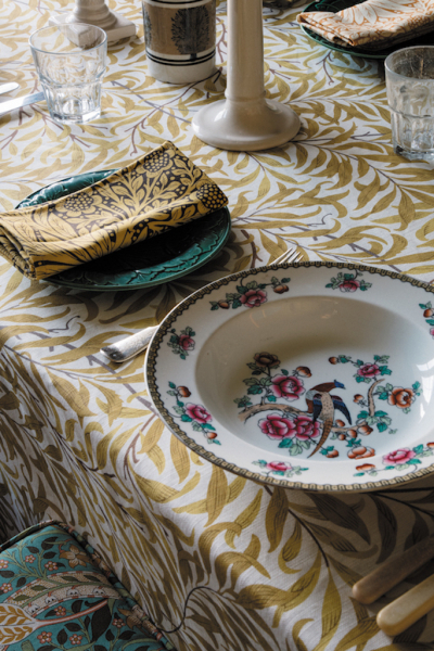 Stoffe Herbstkollektion Neuheiten decohome.de Morris Prussiacove WillowBough 36