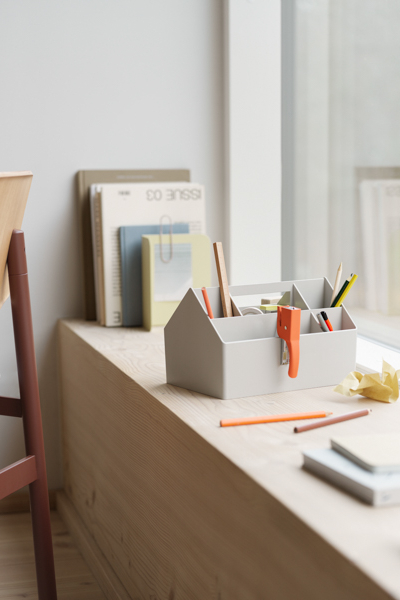 stifte und bueromaterial box muuto sketch toolbox decohome.de