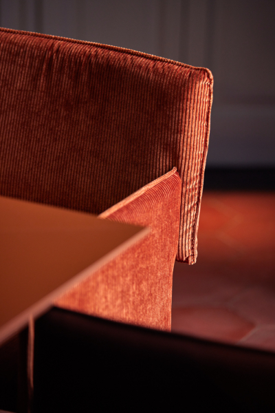 roter sessel cord COR Milan Design Week 2022 decohome.de