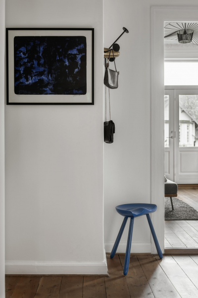 scandi style kopenhagen altbau homestory line nevers krabbenhoft flur sofacompany 49