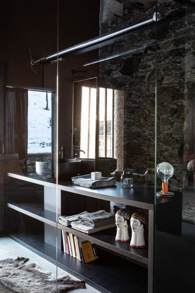 raum in raum glaswand bad homeoffice decohome.de arch. ALFREDO VANOTTI ph monica spezia livinginside 22