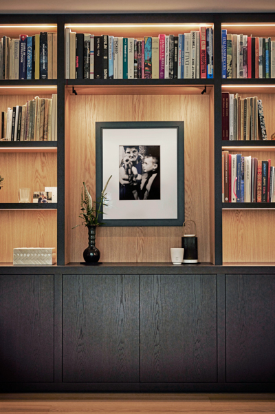 einbauregal buecher kunst decohome.de APR STUDIO HINTON ZOLLIKON