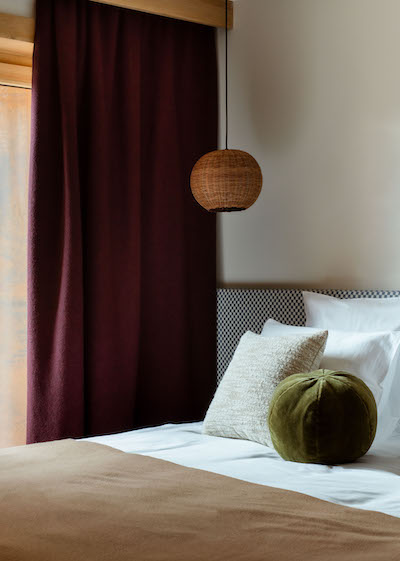 chalet josephine fossey chalet 1550 schlafzimmer detail bild alice mesguich decohome.de