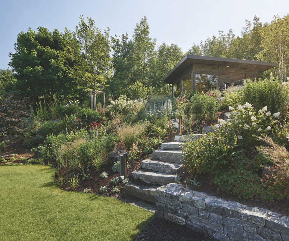 Gartenbuecher die schoensten Gaerten Mauer decohome.de