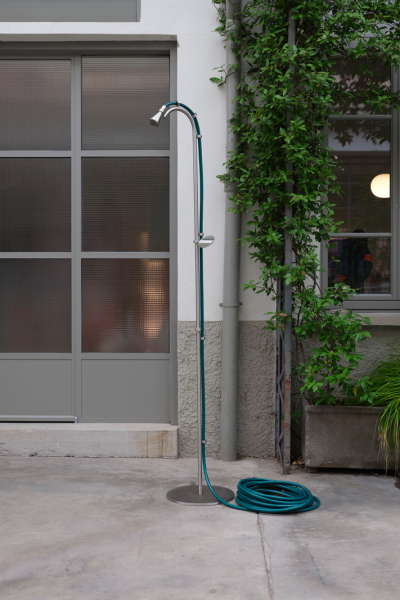 gartendusche Quadrodesign FFQT ph. Luca Caizzi decohome.de