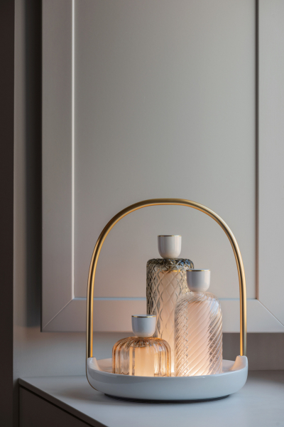 Akku Leuchte als Objekt Barovier and Tosotrinitas decohome.de