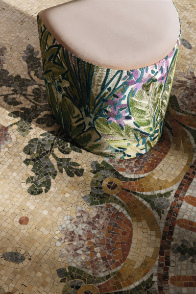 Carlucci tropischer Stoff Pouf decohome.de