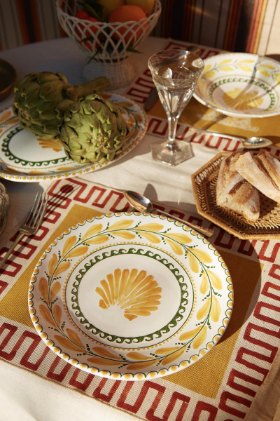 Gergei Erdei HERCULANEUM griechische tableware by Panna Donka decohome.de