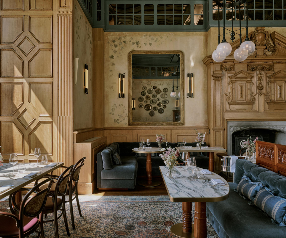 The Brasserie Estelle Manor Wandzeichnung Members Clubs decohome.de