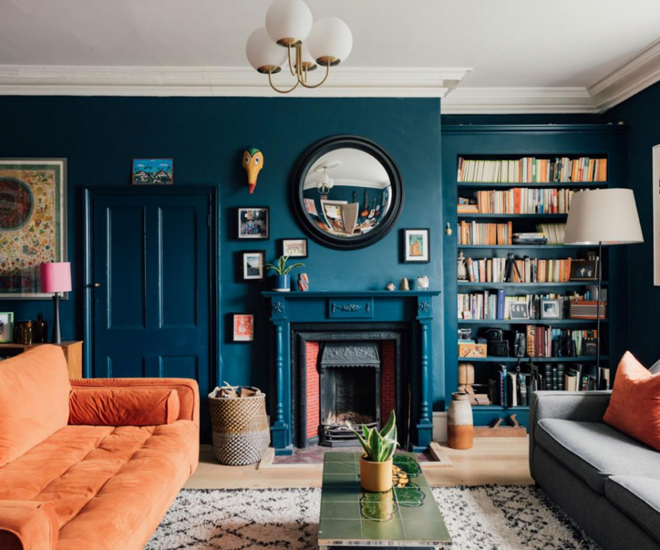 country chic buchtipp country and cozy wohnzimmer blau photo courtesyofInigo gestalten2021 decohome.de