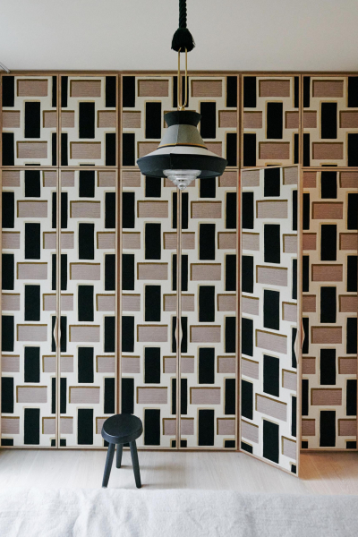 Carlo Berlin tapezierter Schrank Daniel Schäfer decohome.de