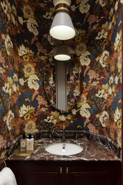 REBECCA JAMES PORCHESTER Badezimmer Tapete Decke ©RICHARD GOODING decohome.de