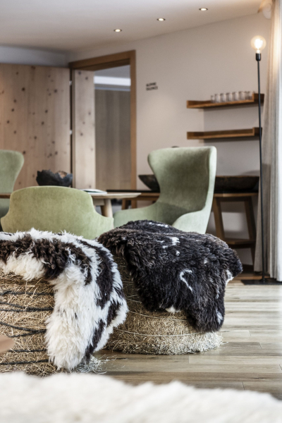 Feuerstein Nature Family Resort Spa Treatment ©Hannes Niederkofler decohome.de